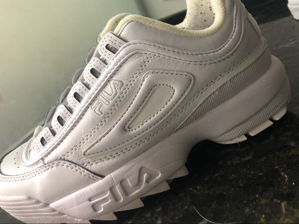 fila todo branco