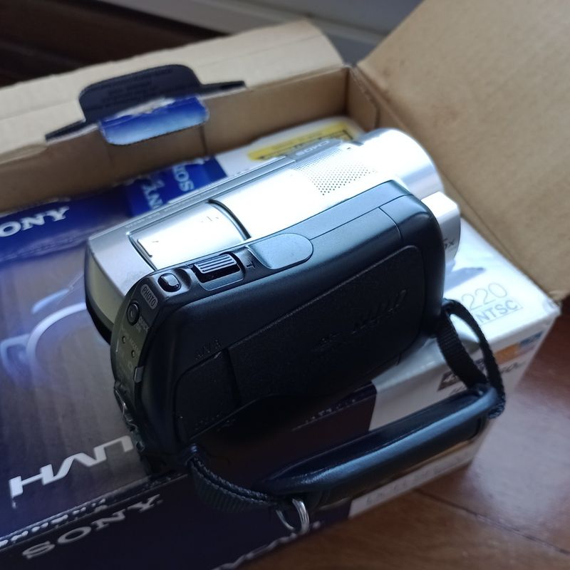 Filmadora Compacta Original Sony Handycam Modelo Dcr-Sr220 | Sony