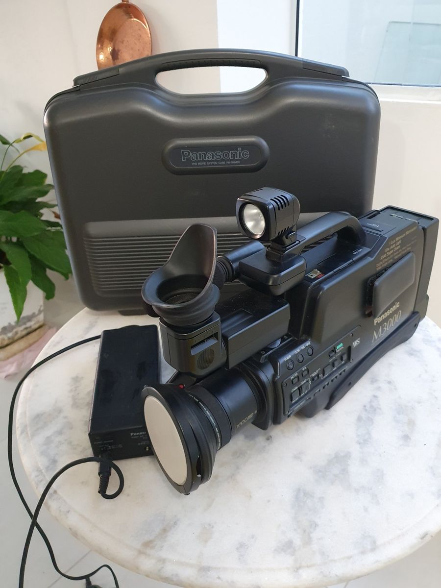 Câmera Filmadora Panasonic M3000 de Vhs/fita Cassete Retro Antiga