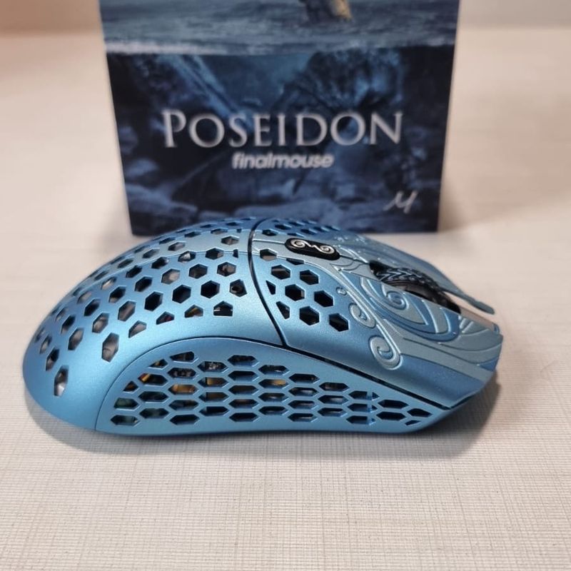 finalmouse starlight-12 Poseidon small 煩わしい