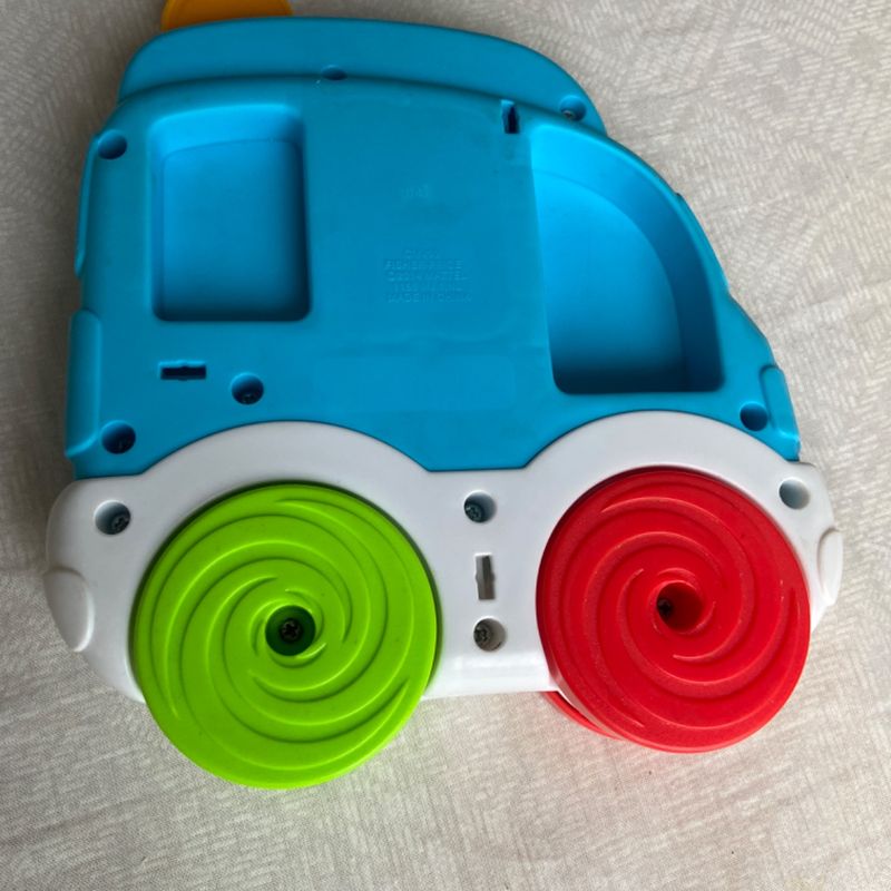 Novos sons divertidos - Carro dos animais Fisher Price - Desapegos de  Roupas quase novas ou nunca usadas para bebês, crianças e mamães. 725329