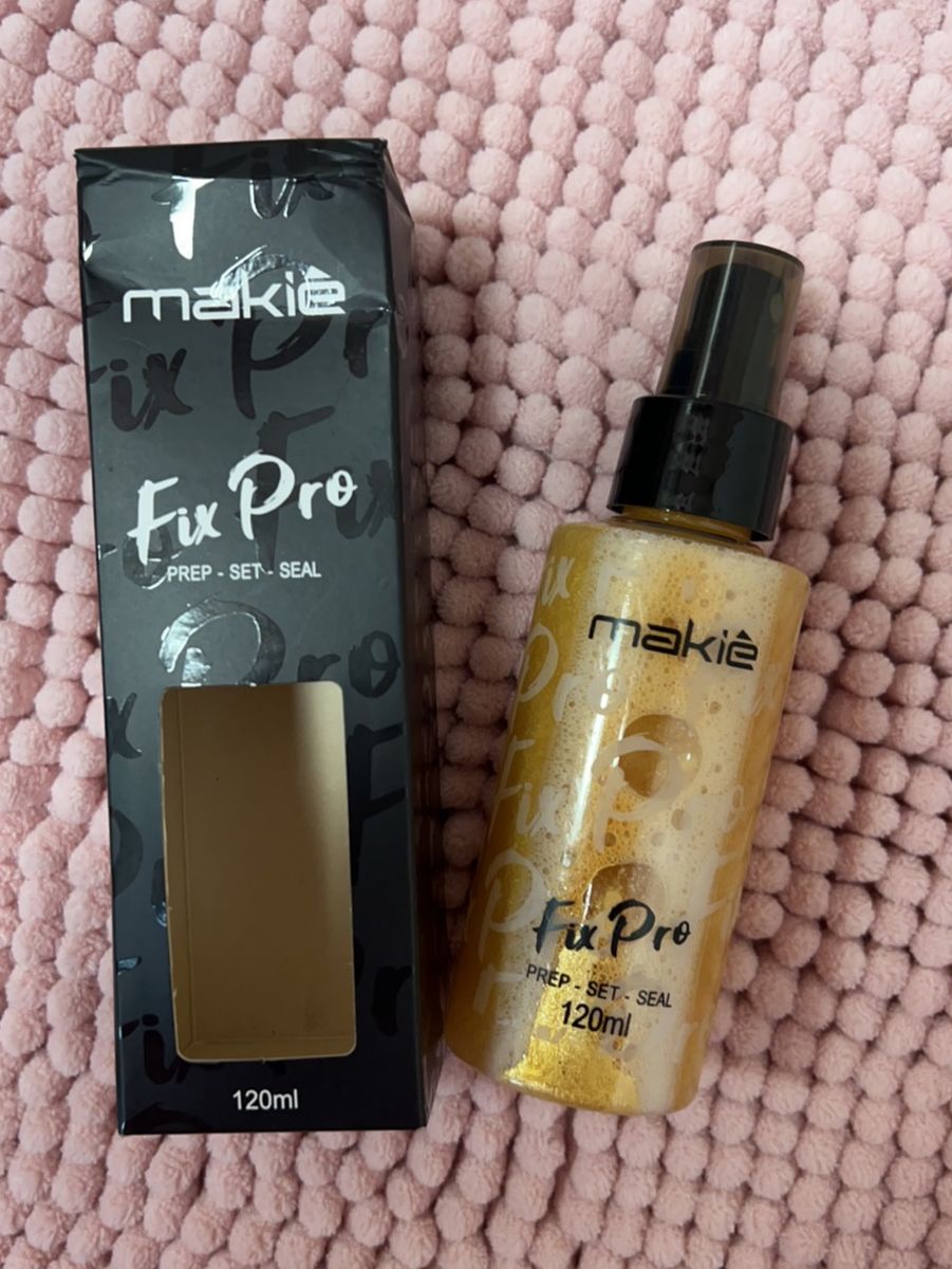 Fixador De Maquiagem Com Glitter Dourado Makie Fix Pro Maquiagem