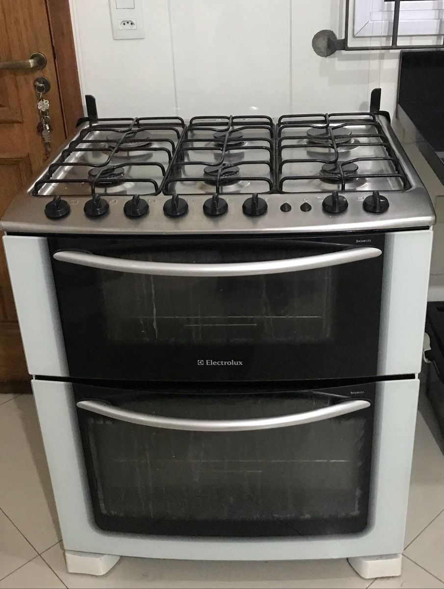 Fogão 6 Bocas, 2 Fornos Electrolux Usado | Eletrodoméstico Electrolux ...