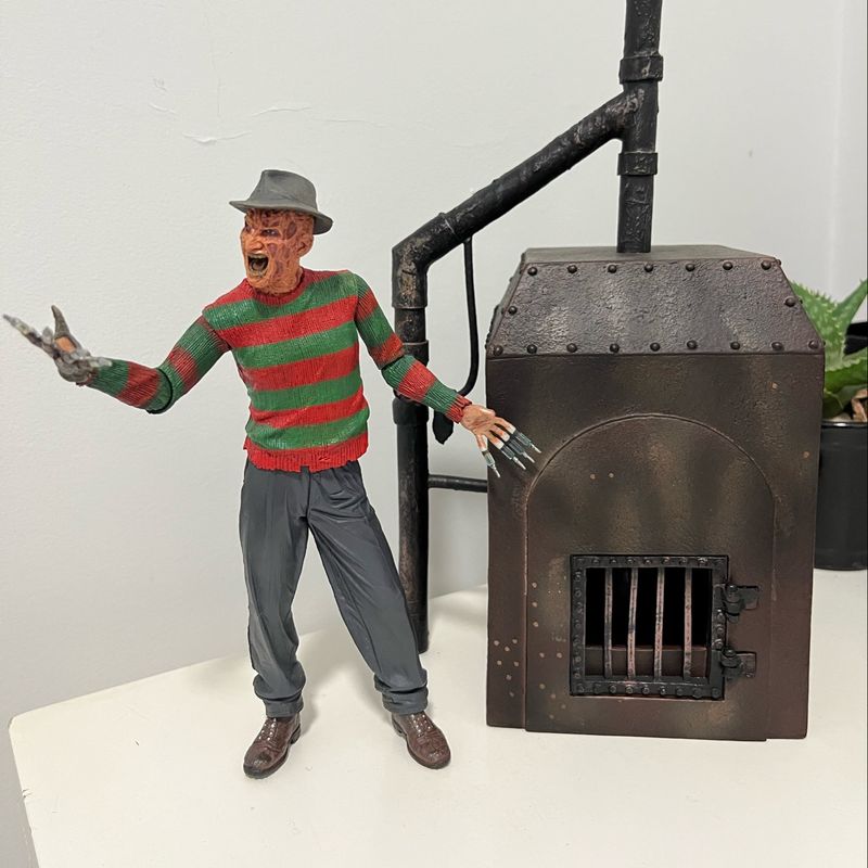 Freddy Krueger Furnace Diorama Neca Fornalha Item de Decora o