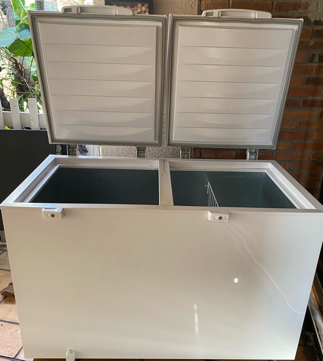 Freezer Electrolux H400 385 Litros 127 V Eletrodoméstico Electrolux Usado 74363208 enjoei