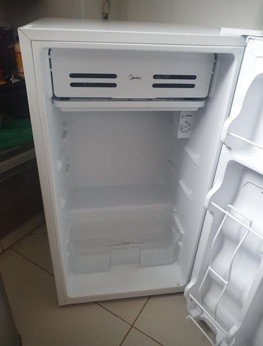 Frigobar Midea 220v 93 Litros Eletrodoméstico Midea Usado 63345163