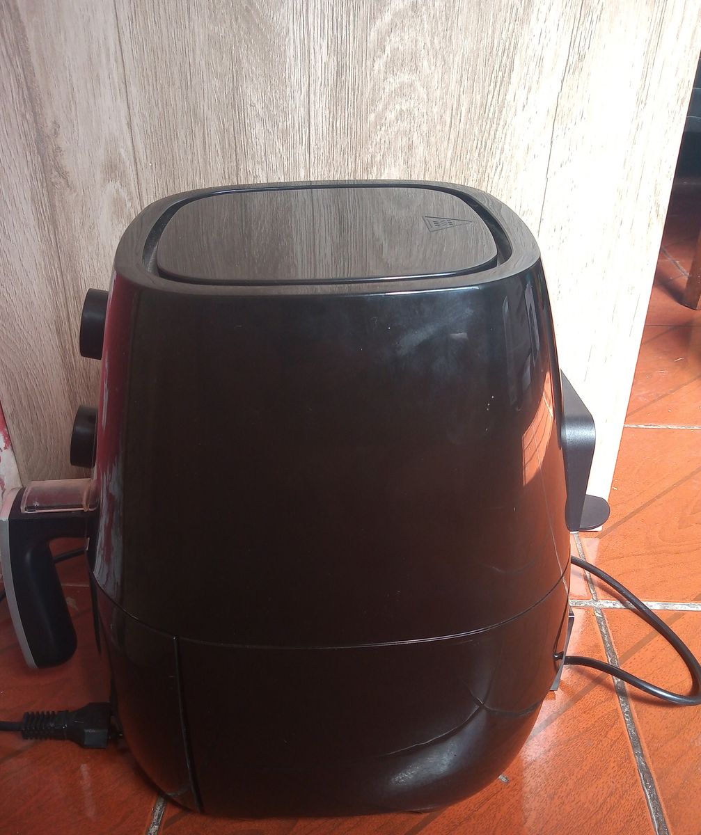 Fritadeira sem Óleo Fama Air Fryer Ffr01 2,9 Litros Eletrodoméstico