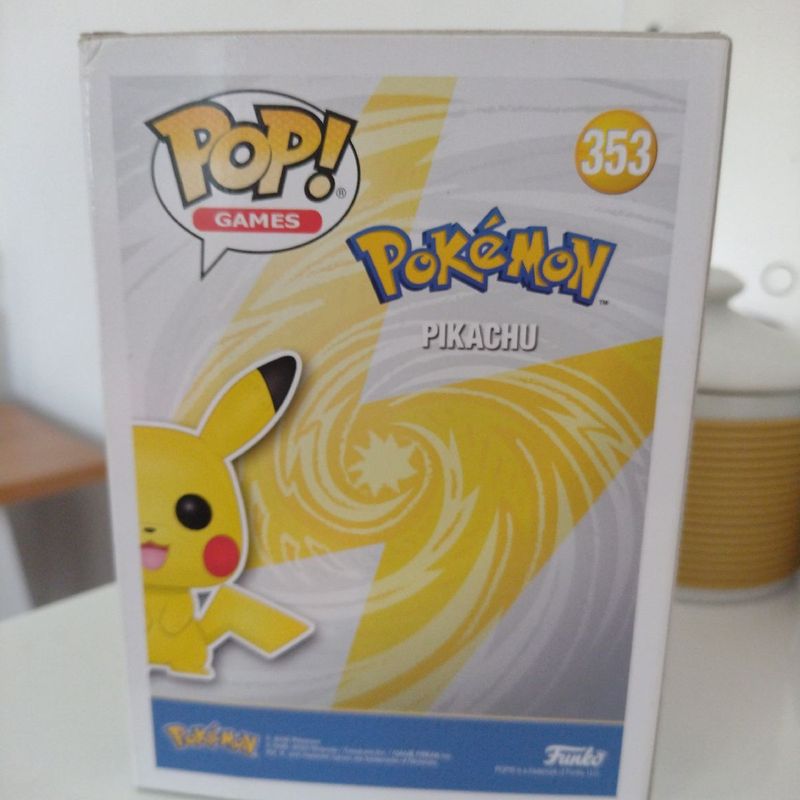 Funko pop hot sale 353 pikachu