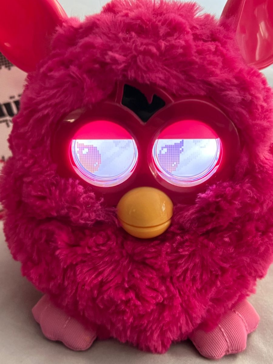 Furby Rosa com Casinha | Brinquedo Hasbro Usado 87191381 | enjoei