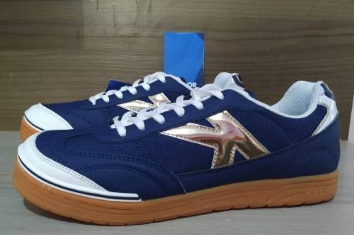 tenis futsal profissional kelme