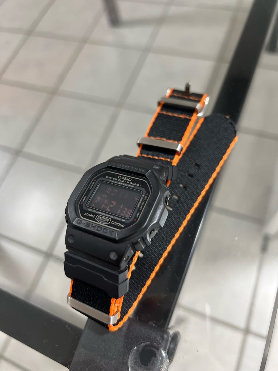 G-Shock Dw-5600ms com Pulseira Nato | Casio Usado 112068849 | enjoei