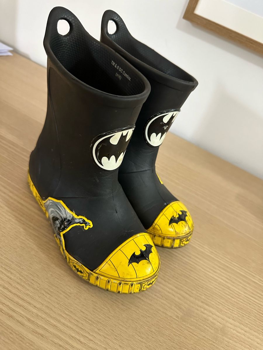 Galocha sales crocs batman