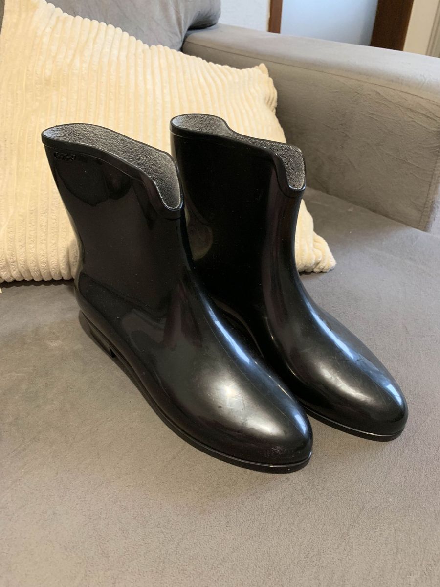 bota grendha