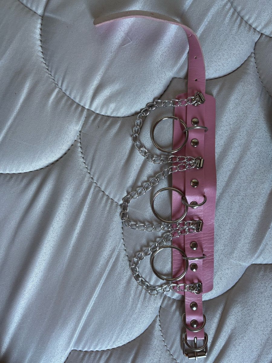 Gargantilha Choker Rosa com Correntes | Jóia Feminina Usado 139250548 ...