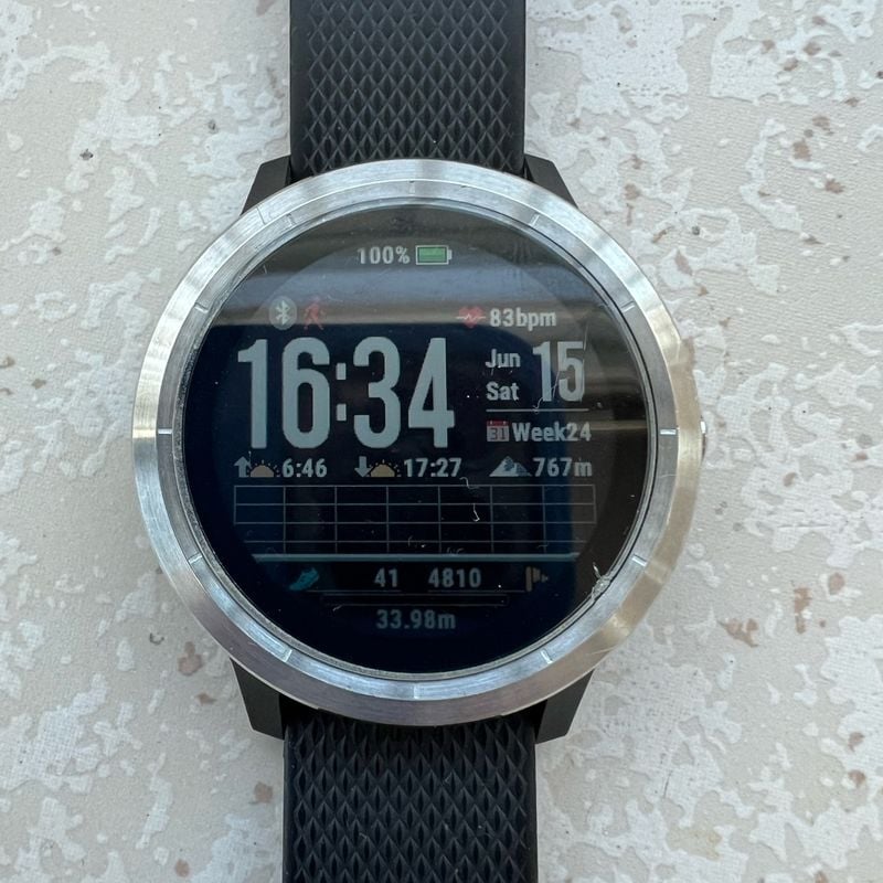 Garmin vivoactive 3 usado sale