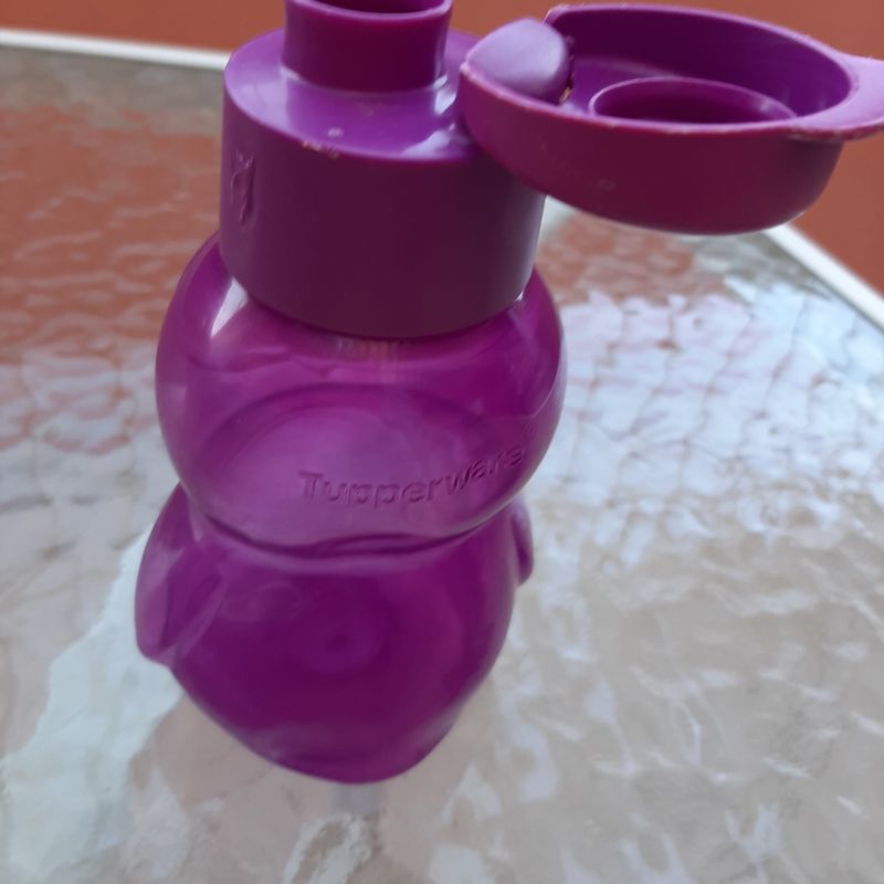 Tupperware Eco Sports Water Bottle 12 Ounces Kids Purple Penguin