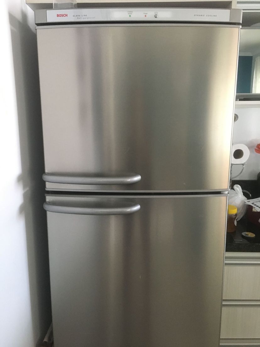 Geladeira Bosch Glass Line Refrigerator 47 Dynamic Cooling Inox Móvel