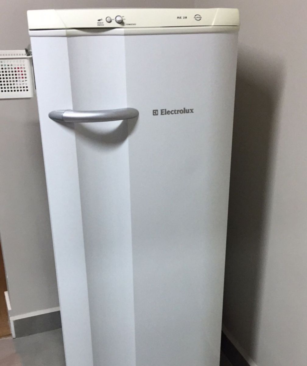 Geladeira Electrolux Branca Re 28 Super Eletrodoméstico Electrolux