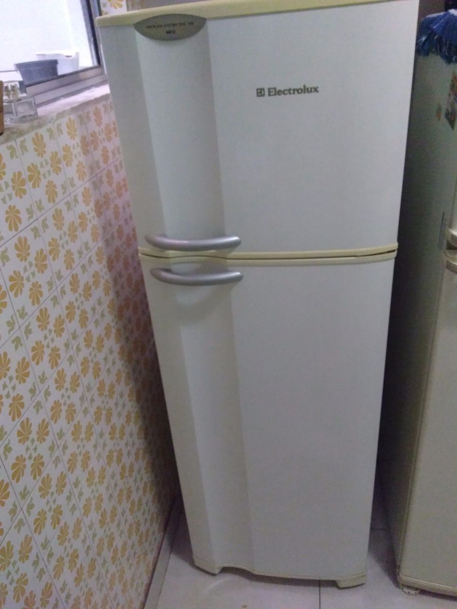 Geladeira Electrolux Dc 38 Usado Eletrodoméstico Electrolux Usado