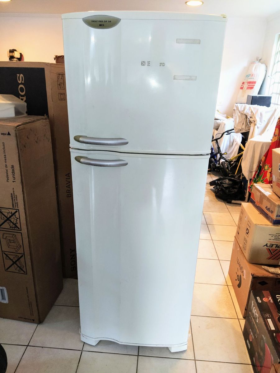 Geladeira Electrolux Df34 Frost Free Branca Eletrodoméstico