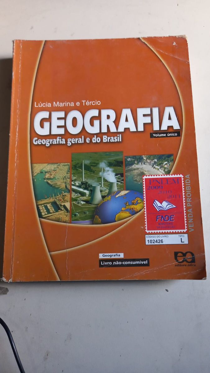 Geografia Geral e do Brasil Volume Único Lúcia Marina Livro Editora ática Usado 75825426