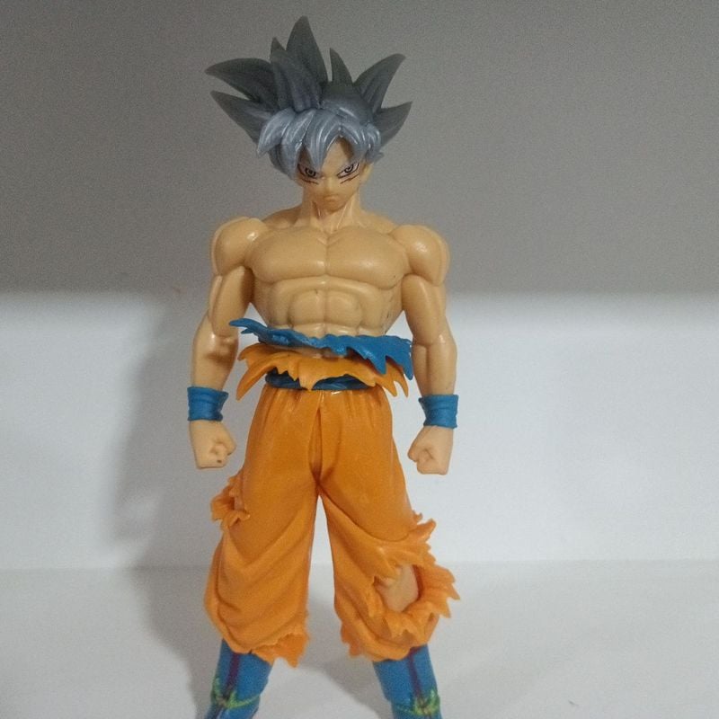 Boneco Sh Figuarts Goku Ultra Instinct Superior Dragon Ball