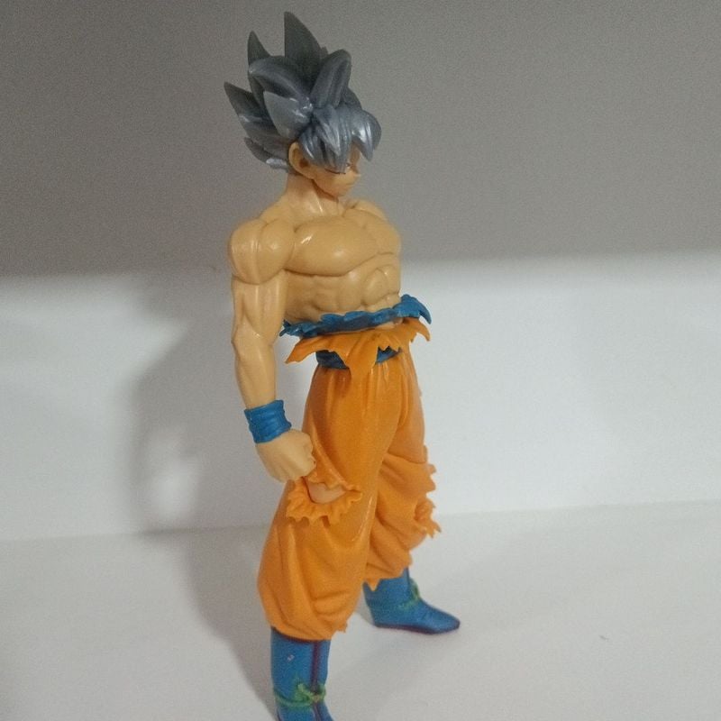 Goku Instinto Superior Action Figure Dragon Ball, Brinquedo Nunca Usado  89655000