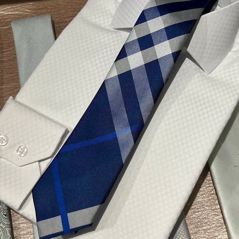Gravata Azul Burberry 100 Seda Jacquard Len o Masculino Burberry Usado 92377539 enjoei