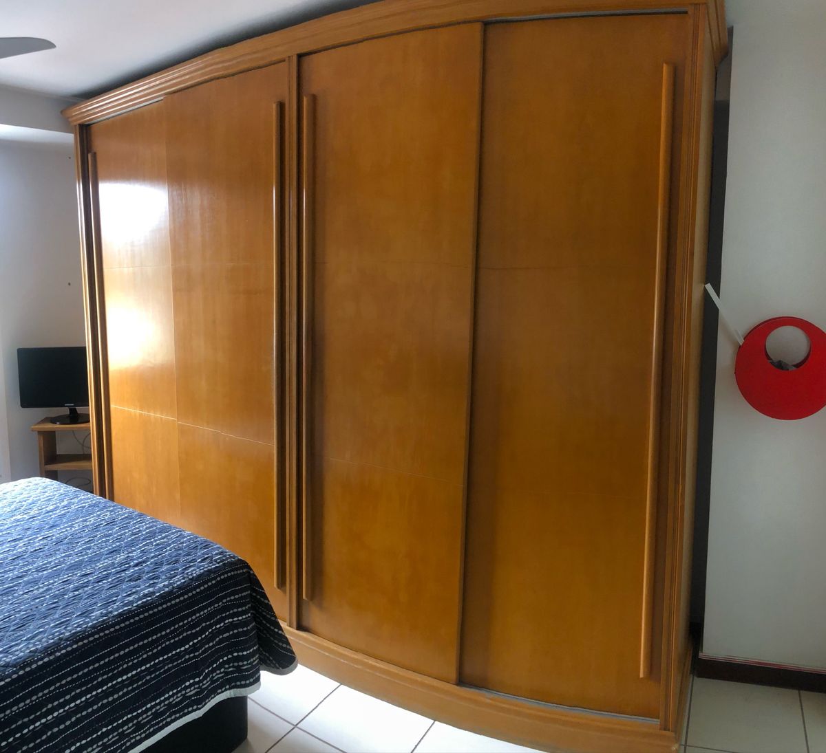 Guarda Roupa Madeira Maciça Móvel Usado