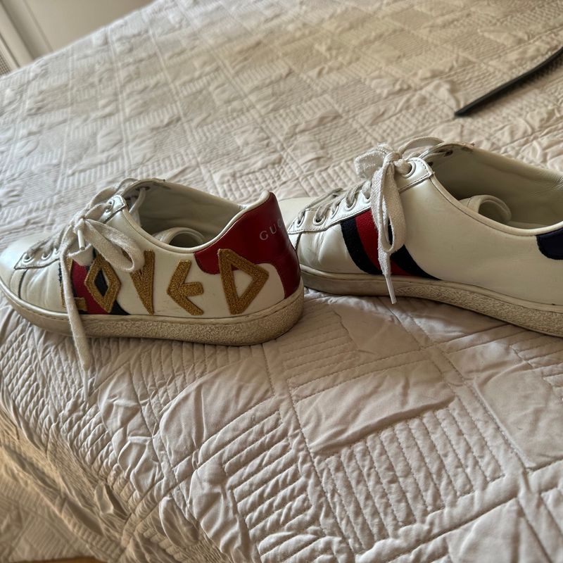 Tenis best sale gucci loved