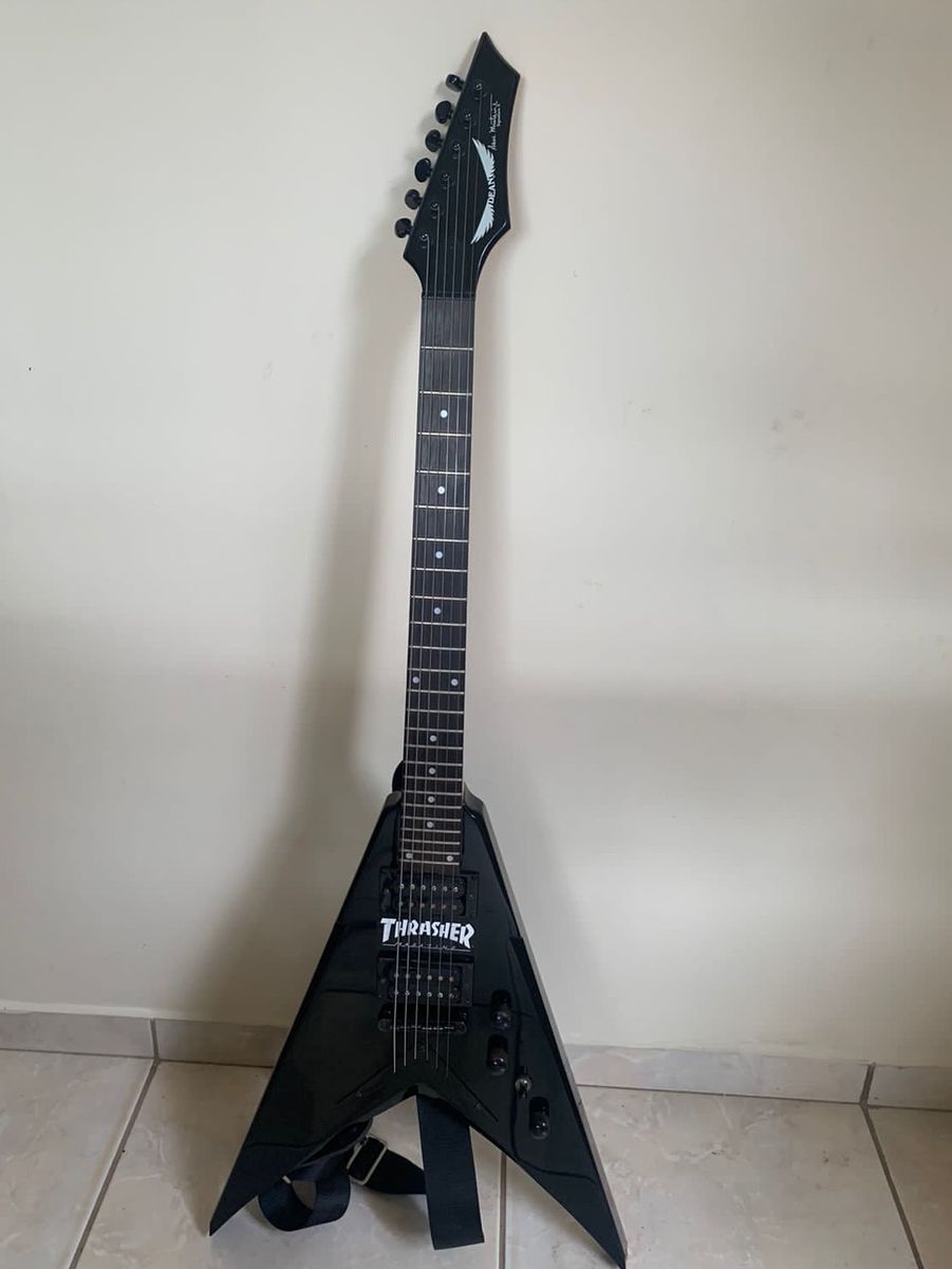 Guitarra Dean Flying V Dave Mustaine | Item De Música Dean Usado ...