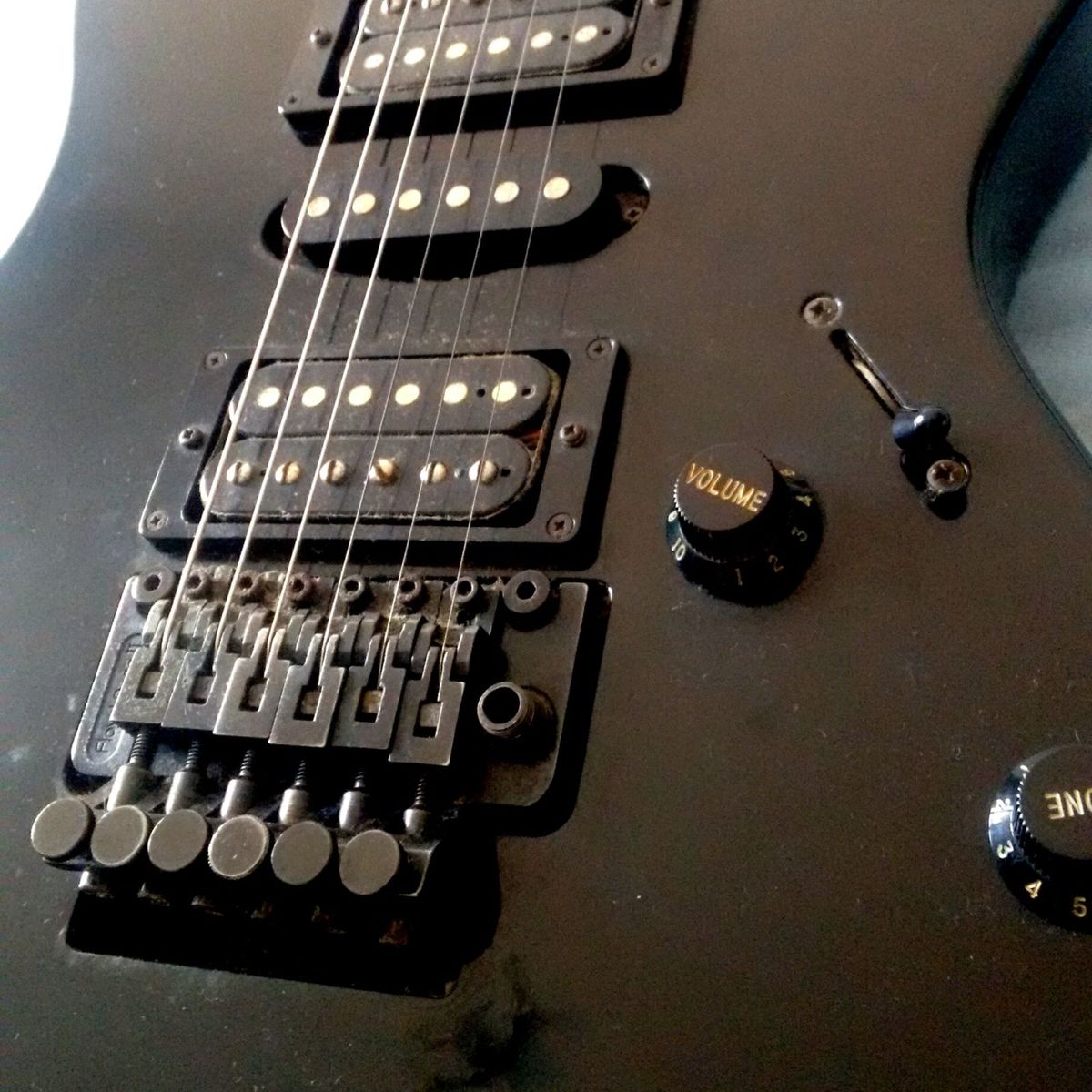 Guitarra Fender Squier Floyd Rose Series® Item de Música Fender Usado