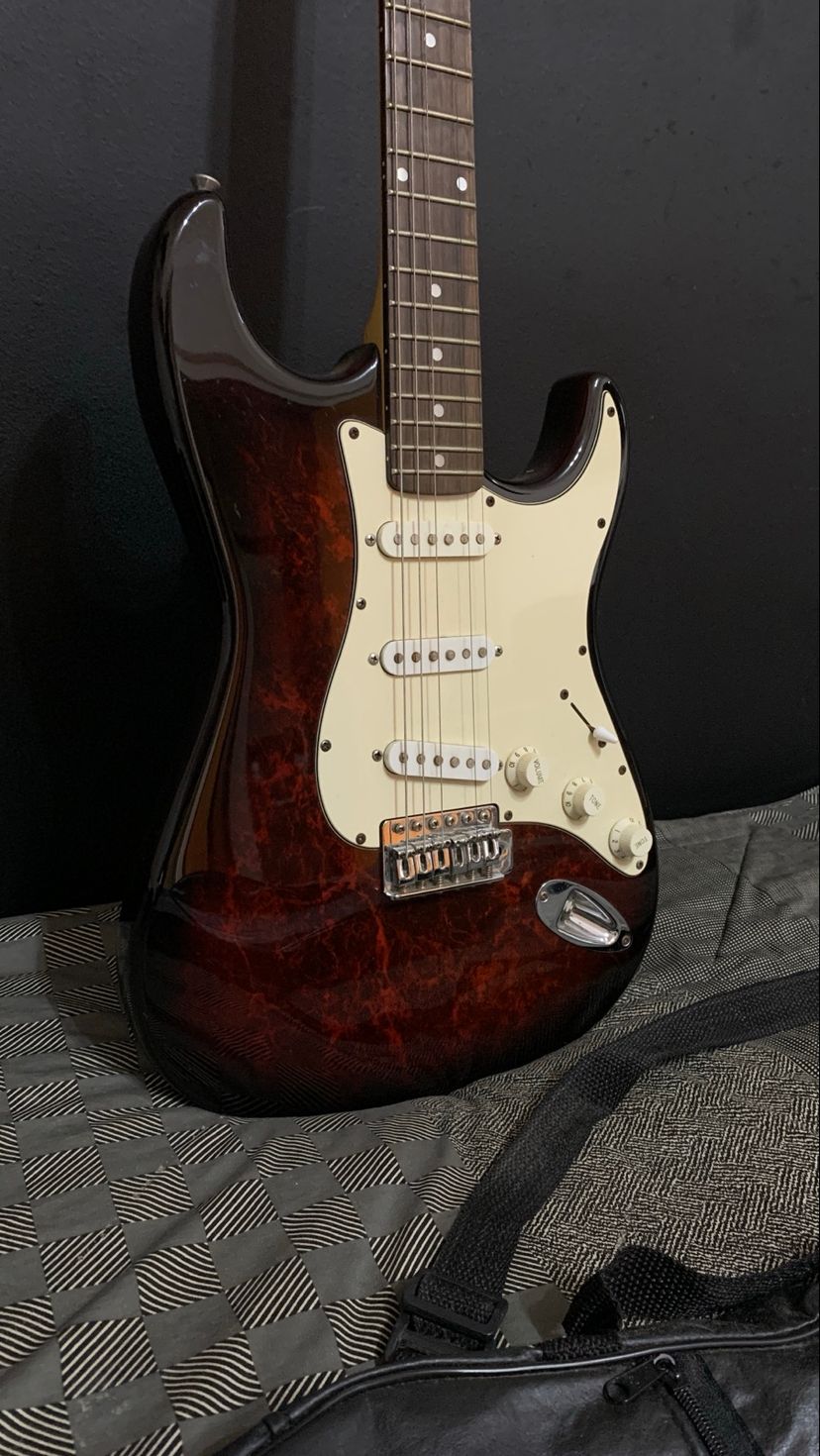 Guitarra Strato Condor Rx20s (acompanha Bag) | Item de Música Condor ...