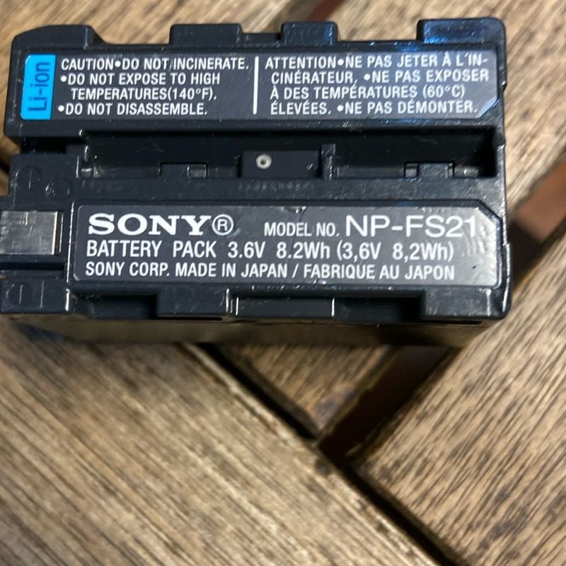 SONY Handycam 120倍ズーム HDR-CX120 | デジタルビデオカメラ Handycam ハンディカム | ソニー