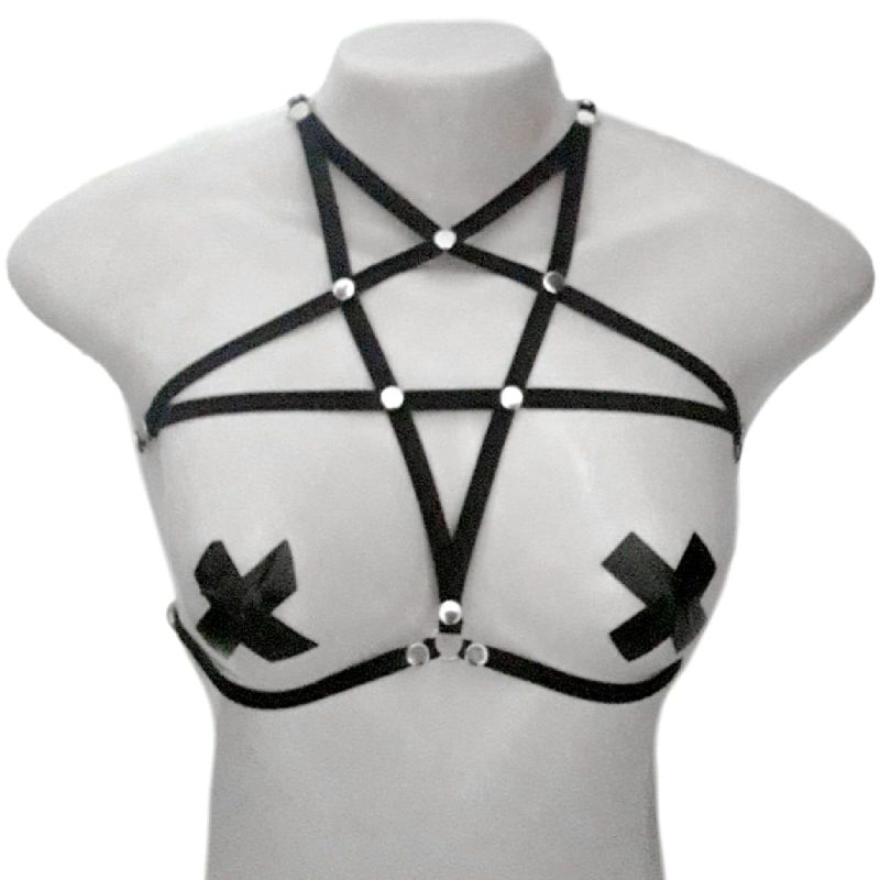 https://photos.enjoei.com.br/harness-bra-pentagrama-arreio-acessorio-gotico-bdsm-rock-78454856/800x800/czM6Ly9waG90b3MuZW5qb2VpLmNvbS5ici9wcm9kdWN0cy82Nzk4NjUxLzRiMzlkYjFkNDE1MDMyMWIzYTFmYjcwNzc1MDRiMWQwLmpwZw