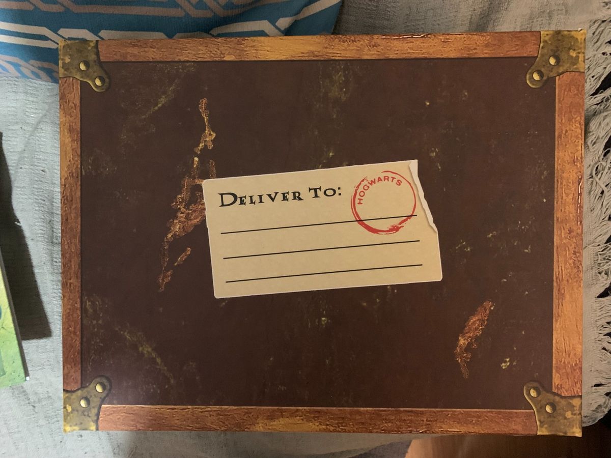 Harry Potter Box Bau Capa Dura em Inglês Livro Arthur A. Levine