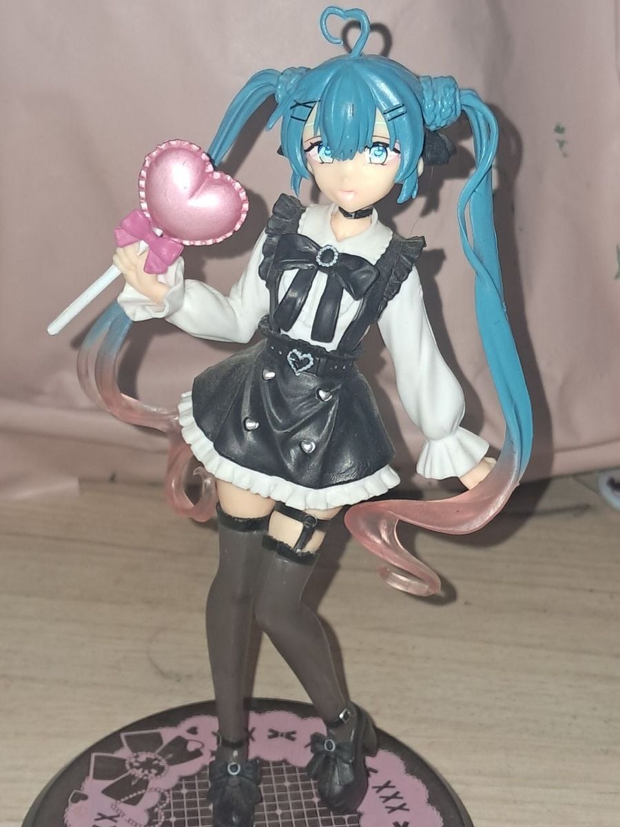 hatsune-miku-jirai-kei-action-figure-cacareco-usado-129089419-enjoei