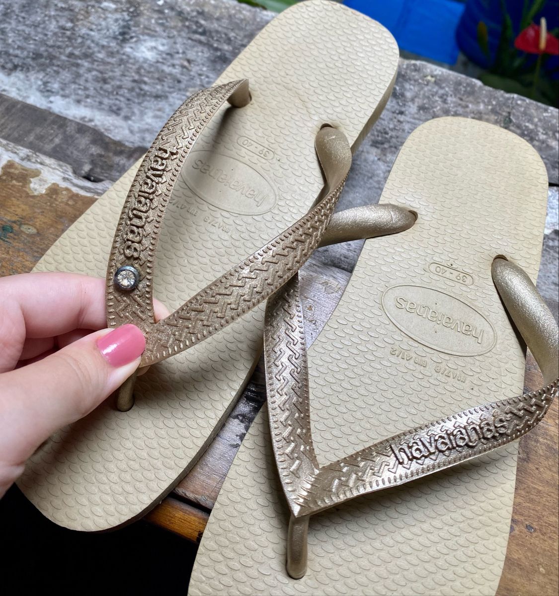 Rasteirinha best sale havaianas dourada