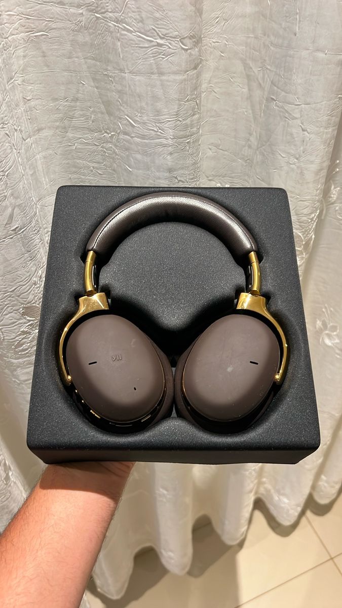 Headphone Montblanc Mb01 Marrom | Montblanc Usado 112579077 | enjoei