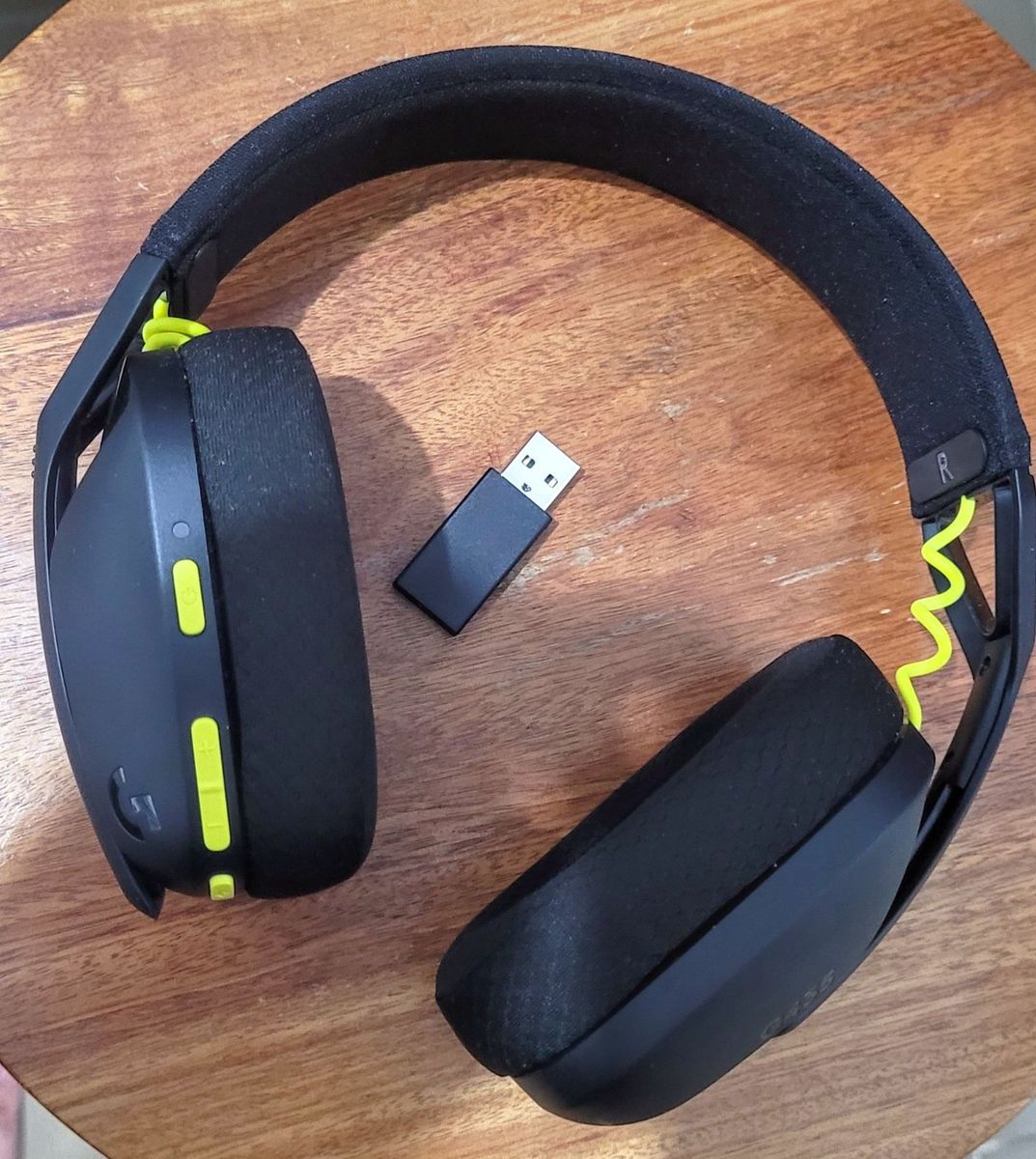 Headset Gamer sem Fio Logitech G435 Lightspeed, Conexão Usb e Bluetooth