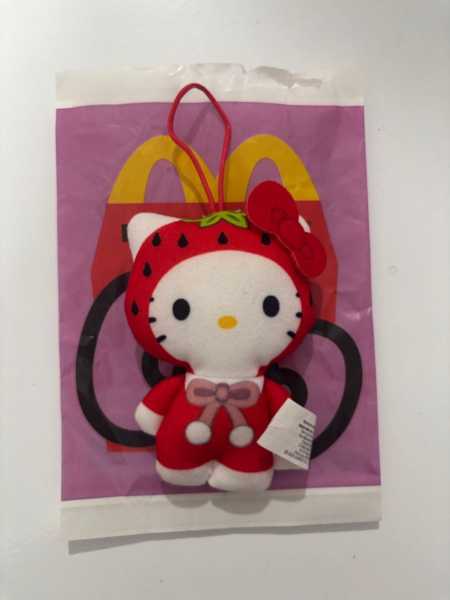 Hello Kitty Morango Retrô Mc Donalds | Brinquedo Hello Kitty Nunca ...
