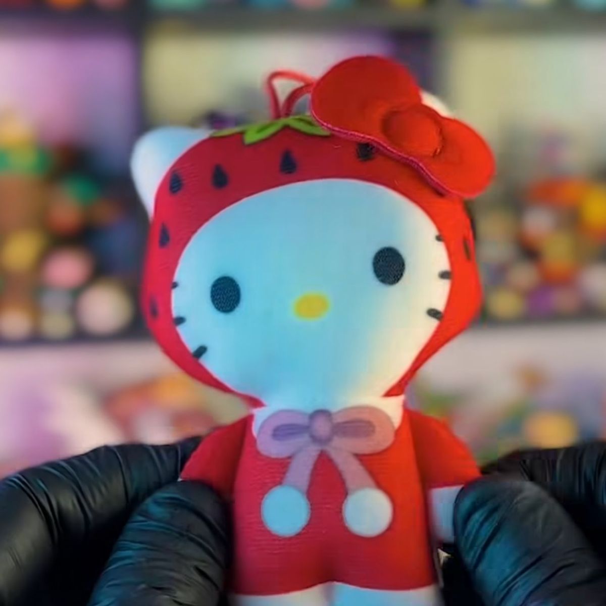 Hello Kitty Morango Retrô Mcdonalds Pelúcia e Chaveiro | Brinquedo ...