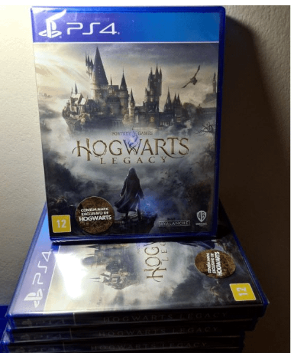 Jogo Hogwarts Legacy Standard PS4 Mídia Física