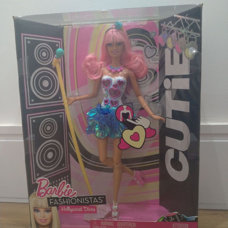 Hollywood Divas Mattel 2010 (In The Spotlight) Produto Vintage e