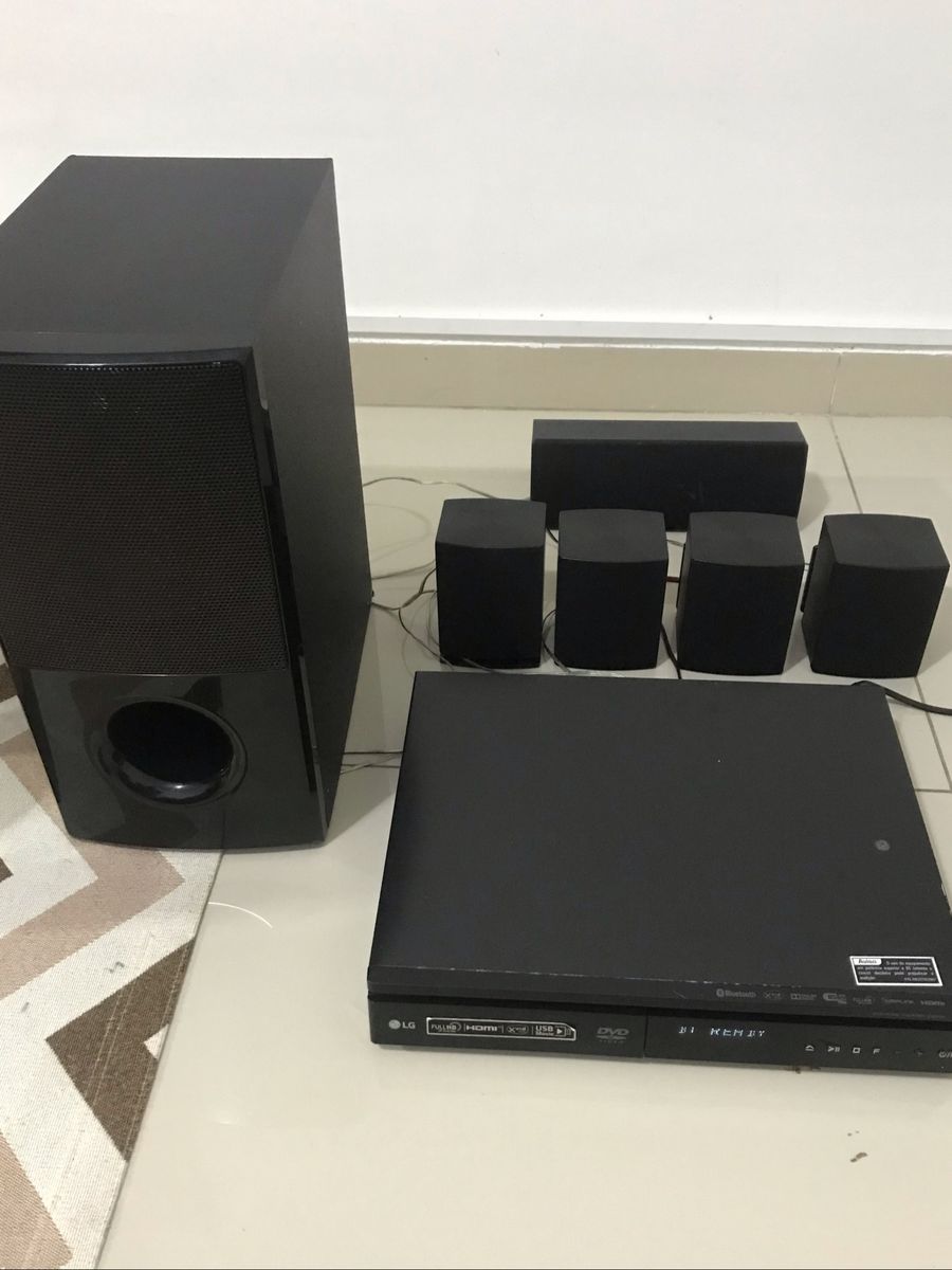 Home Theater Lg Lhd625 com Bluetooth 1000w com 5.1 Canais Dvd Player