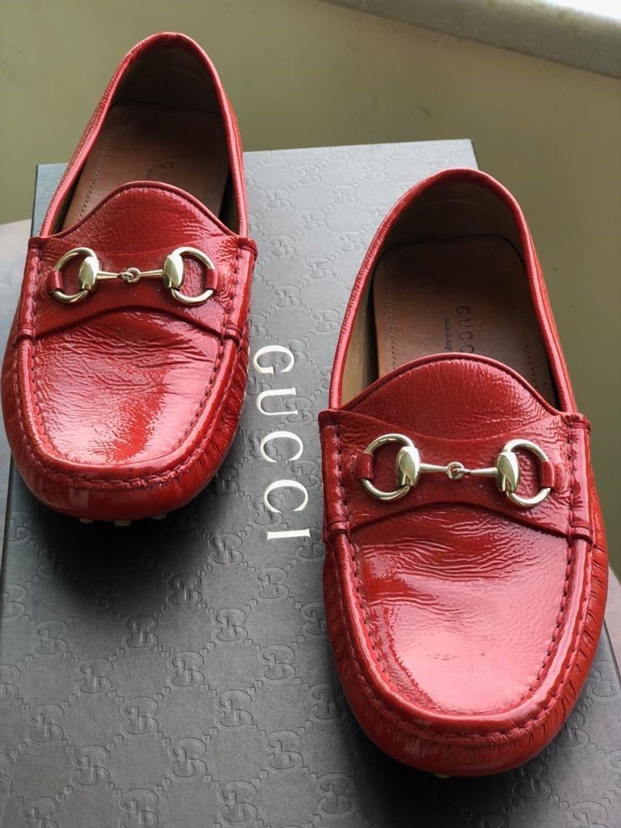 sapato gucci vermelho