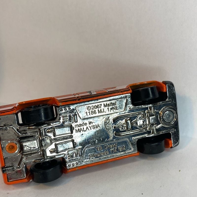Hot Wheels 83 Chevy Silverado | Mattel Usado 96956490 | enjoei