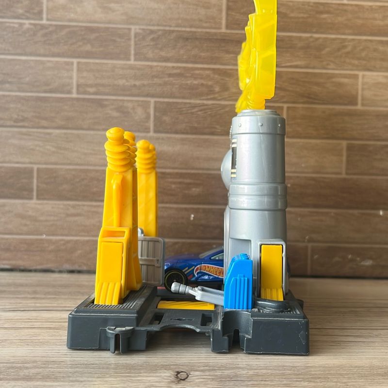 Hot Wheels Power Plant com Carrinho!! Hot Wheels Usado 105428213