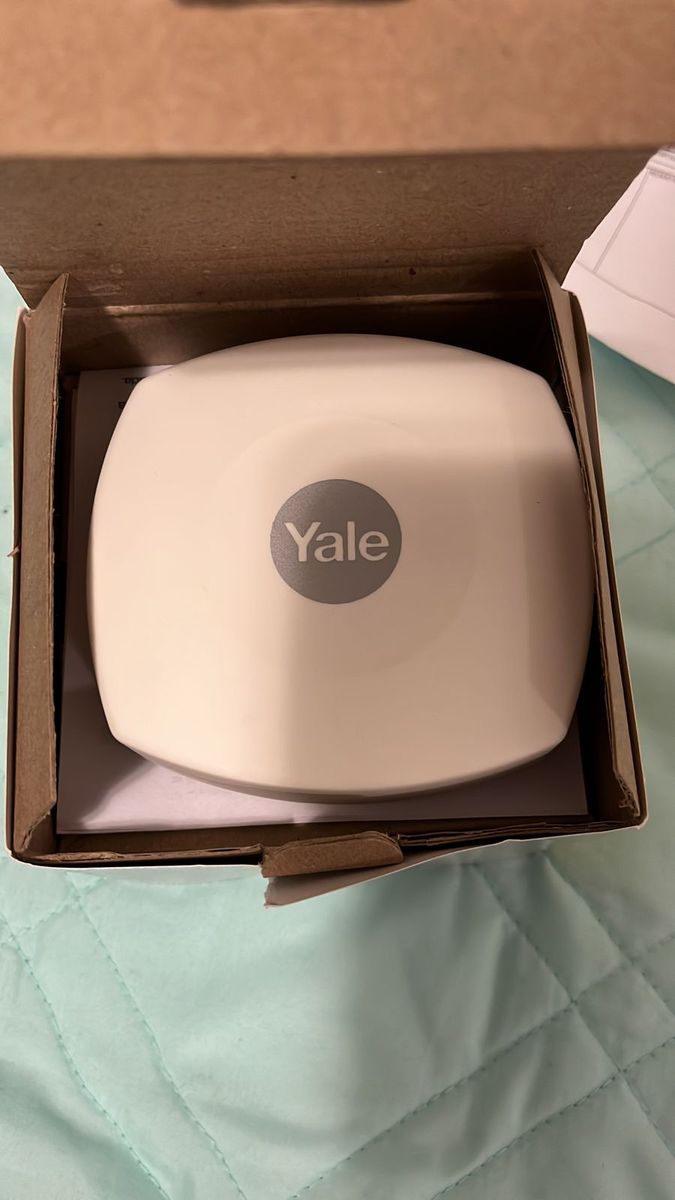 Hub Yale Connect Item Info & Eletro Yale Usado 68497258 enjoei