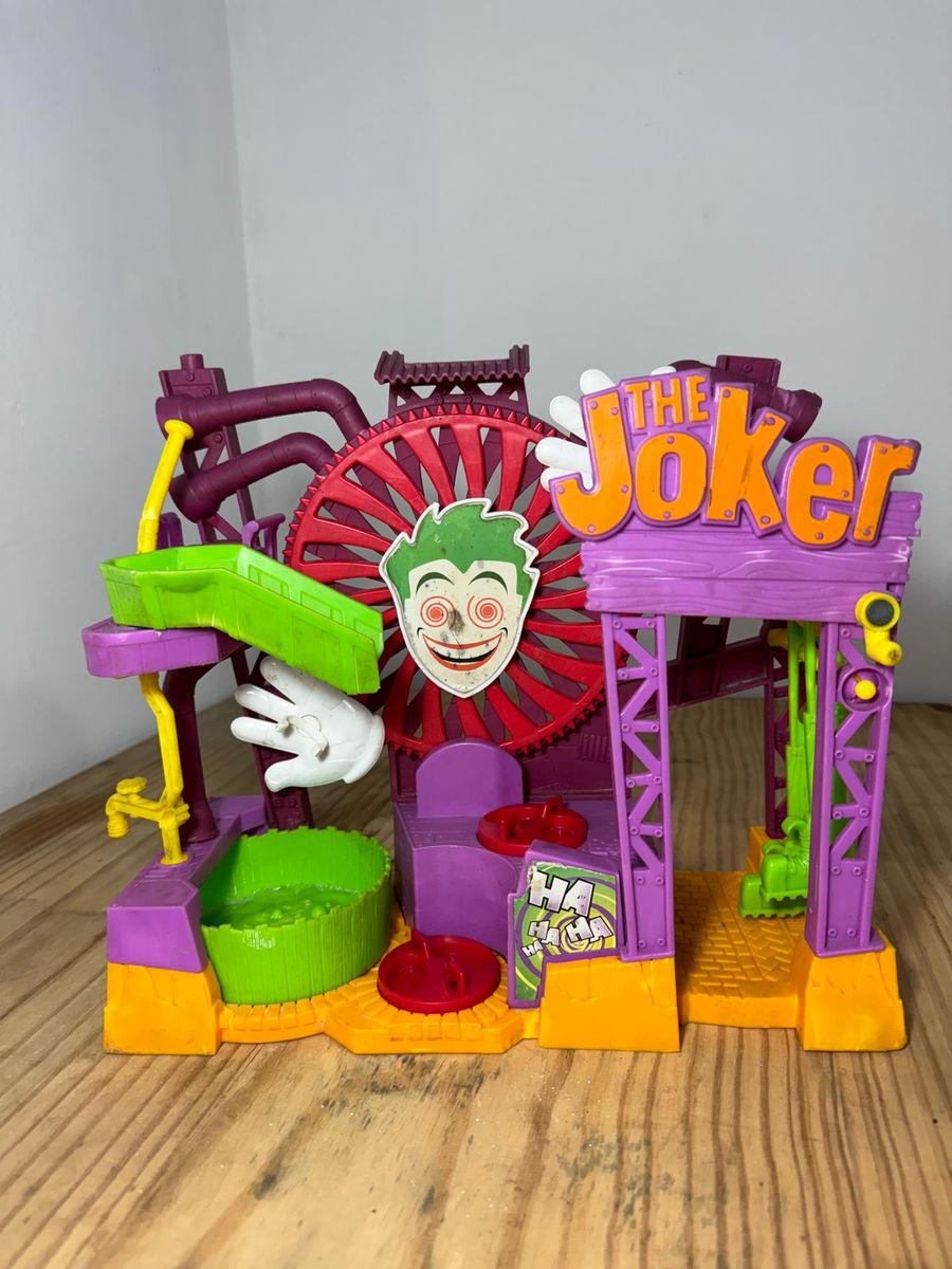 Joker Laff Factory Joker Imaginext Playset Fisher Price DC Super